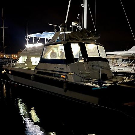 Navi Yacht A Sete, 2 A 8 Couchages, Privatif Otel Dış mekan fotoğraf