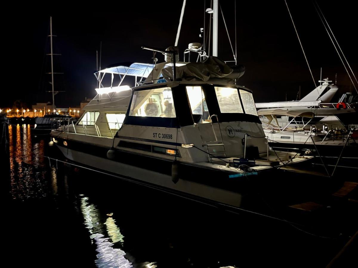 Navi Yacht A Sete, 2 A 8 Couchages, Privatif Otel Dış mekan fotoğraf