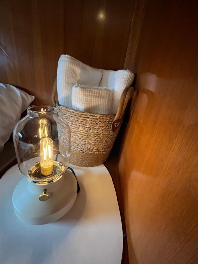Navi Yacht A Sete, 2 A 8 Couchages, Privatif Otel Dış mekan fotoğraf
