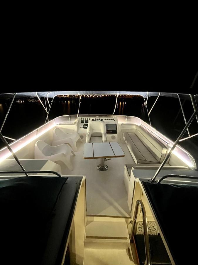 Navi Yacht A Sete, 2 A 8 Couchages, Privatif Otel Dış mekan fotoğraf