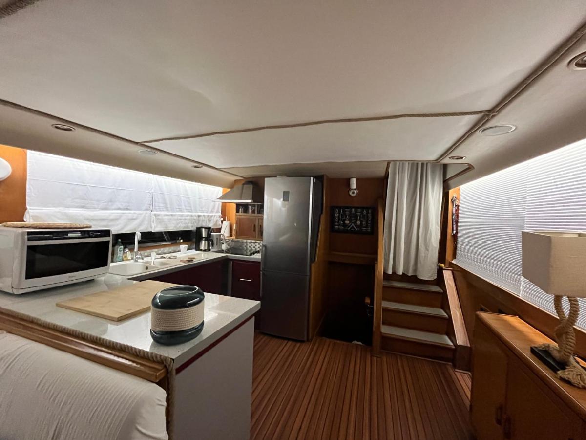 Navi Yacht A Sete, 2 A 8 Couchages, Privatif Otel Dış mekan fotoğraf