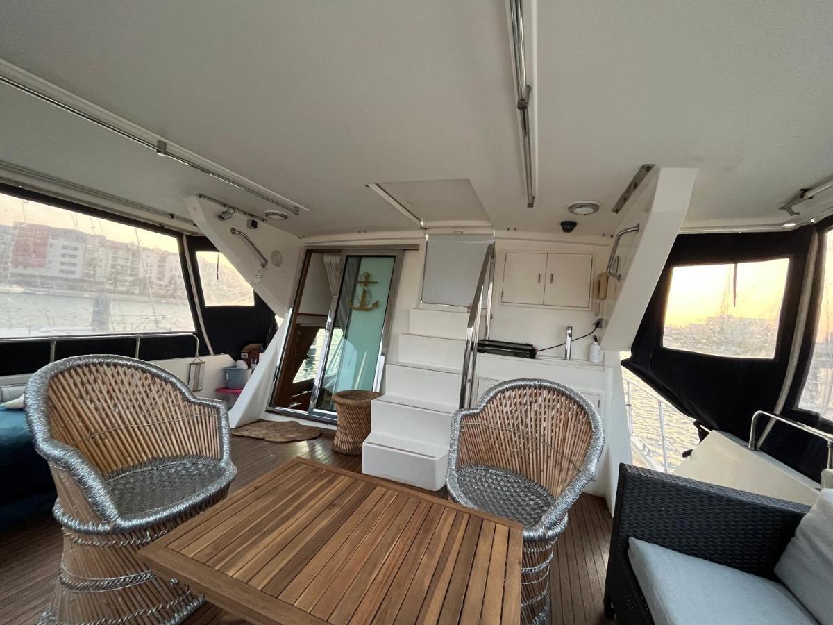 Navi Yacht A Sete, 2 A 8 Couchages, Privatif Otel Dış mekan fotoğraf